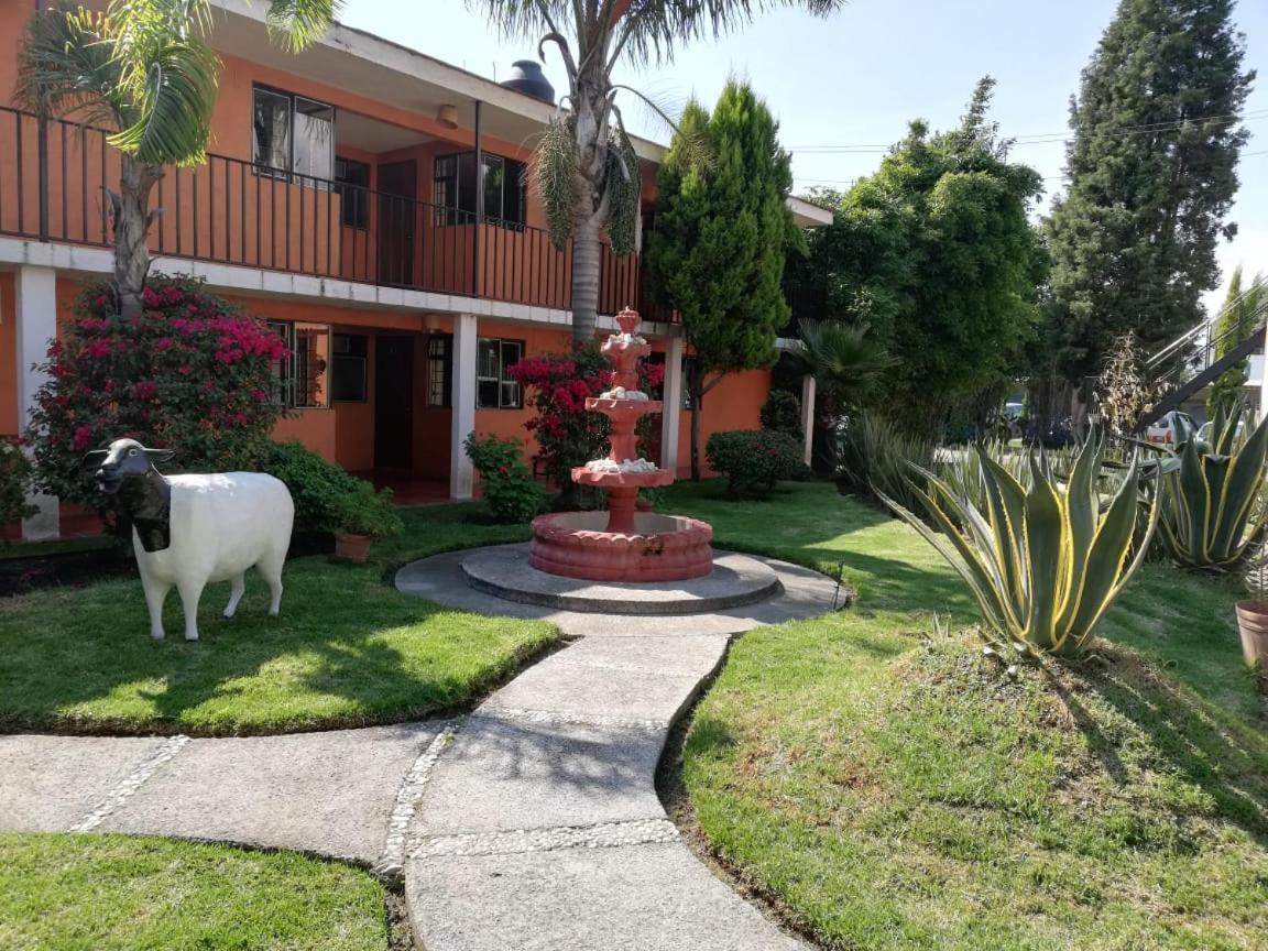 Villas Hotel Cholula Buitenkant foto
